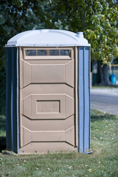 Portable Toilet Options We Offer in Lovelock, NV